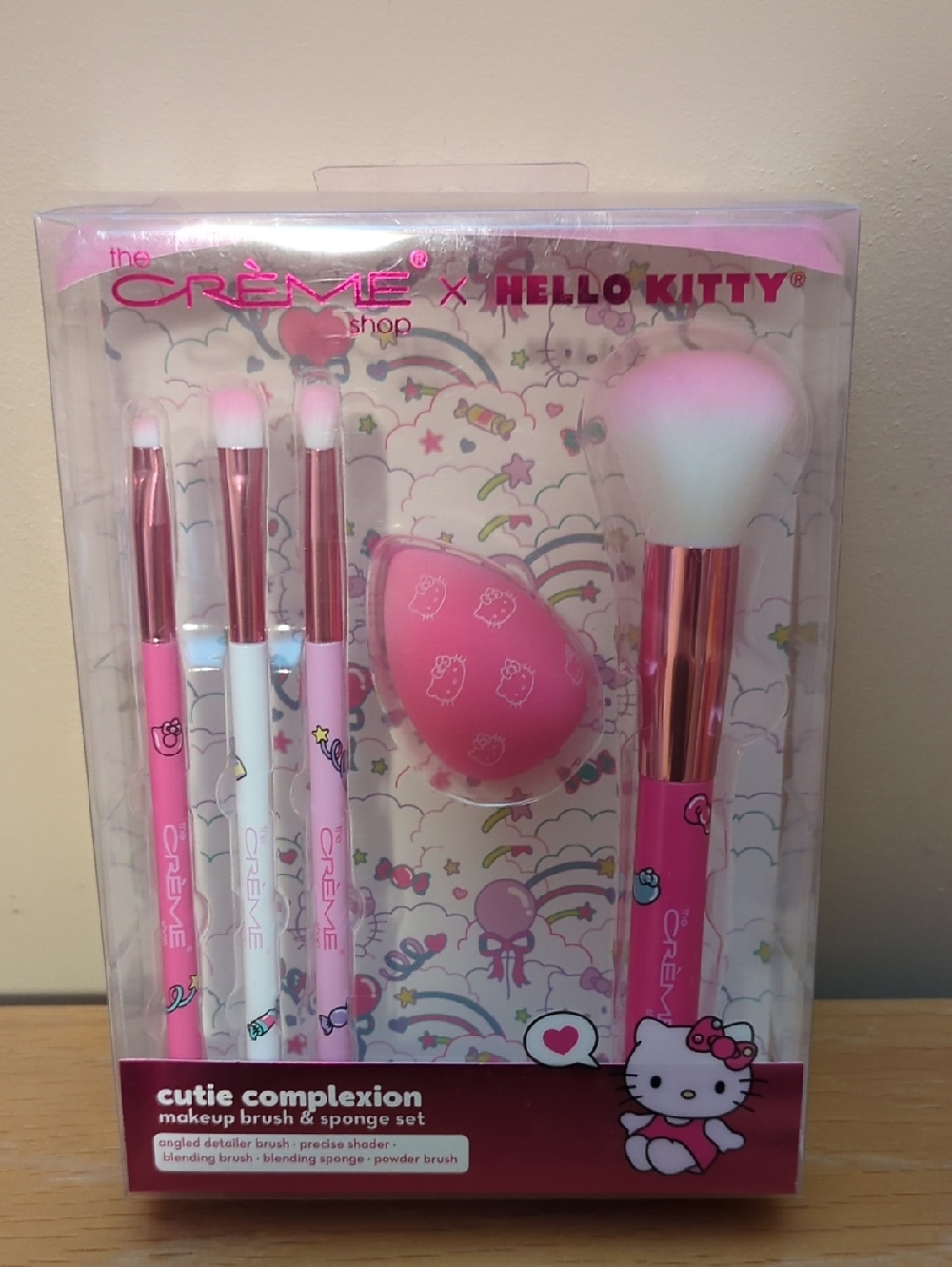 The Creme Shop X Hello Kitty Cutie Complexion Makeup Brush And Sponge Set NEW